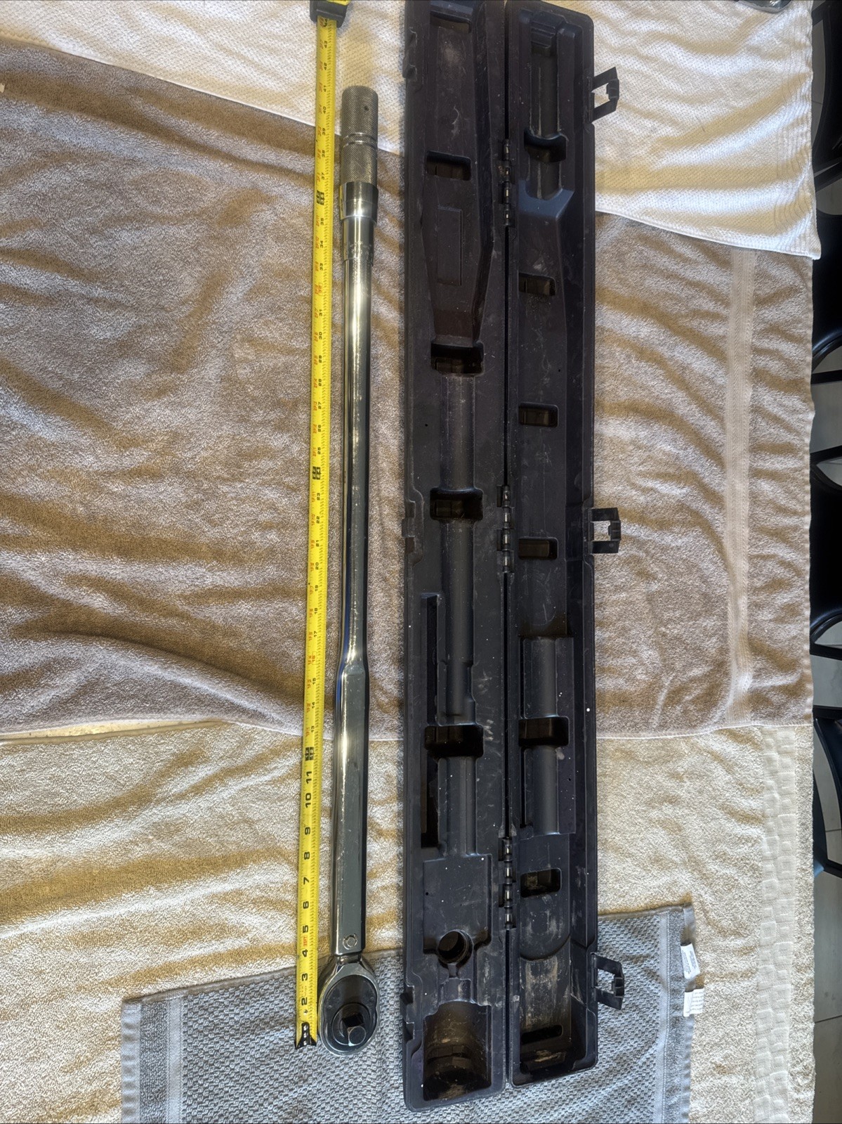 3/4IN Drive 120-600 ft.-lbs. Micrometer Torque Wrench ATD-12505A