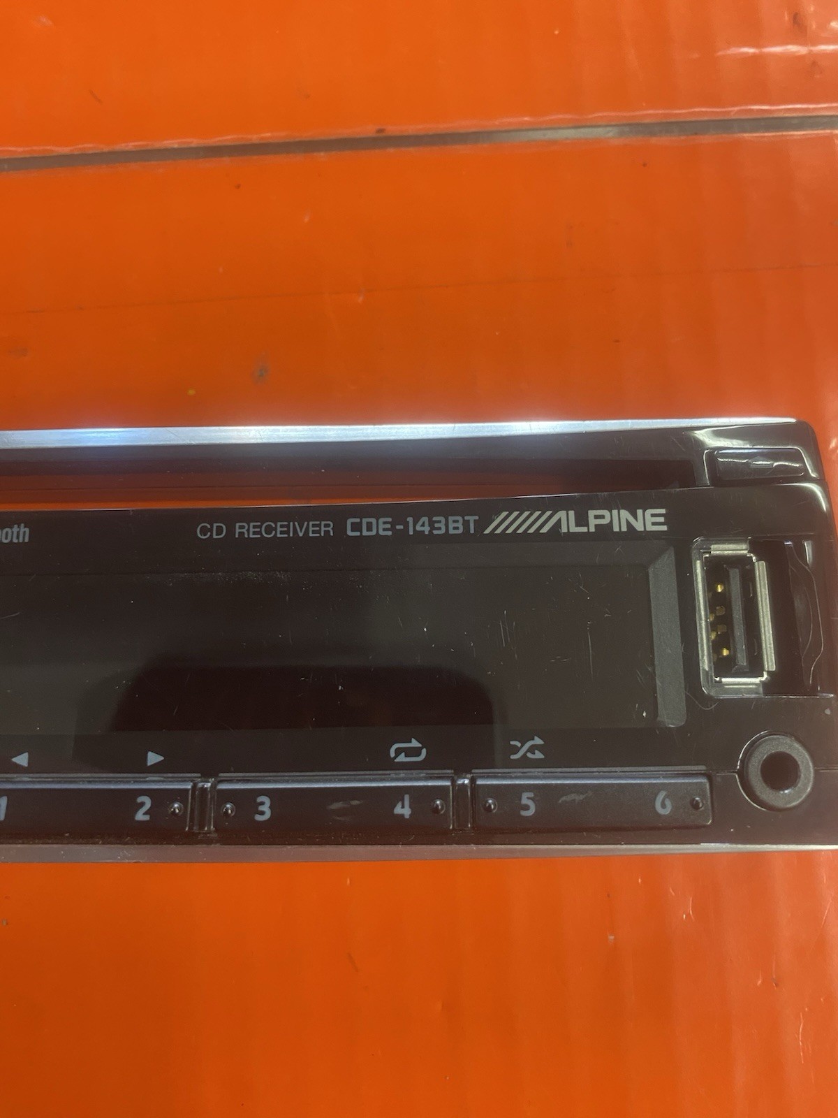 ALPINE CDE-143BT FACEPLATE