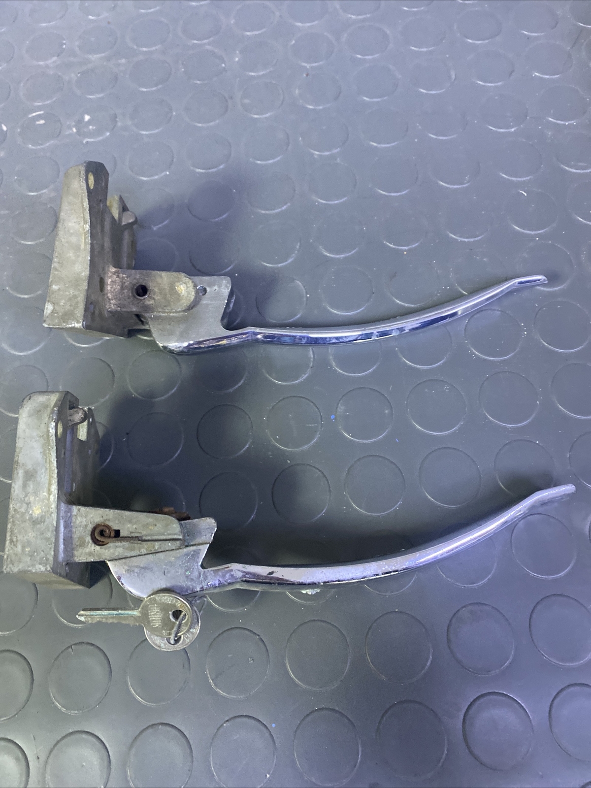 CLASSIC CAR CHROME DOOR HANDLES 126144 127523 126034 127493