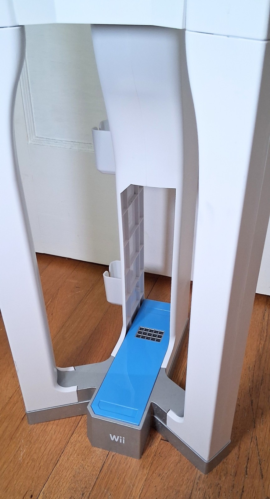 Nintendo Wii Storage Tower Rack Stand Game Console Game Display LEVEL UP