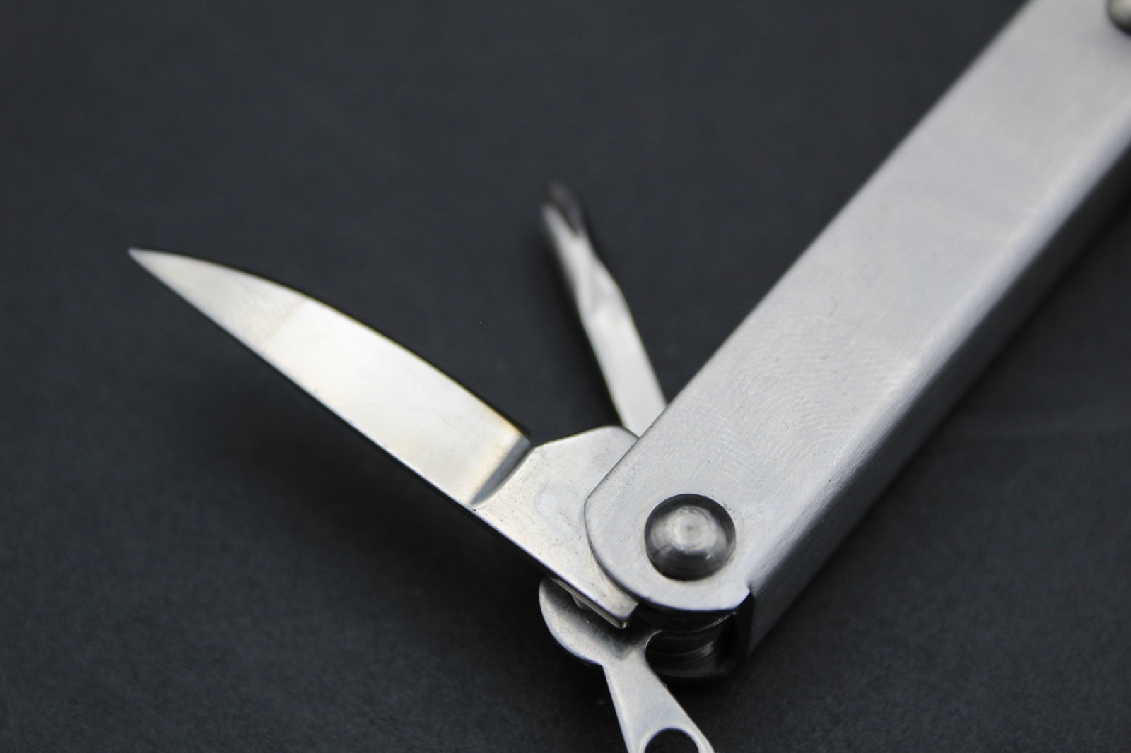 Stainless Mini-Tool Multi-Tool with pouch