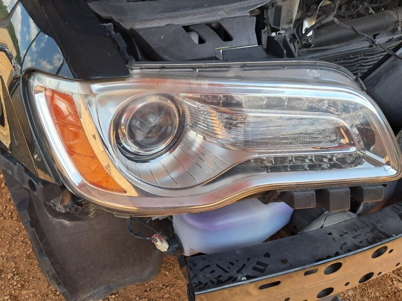 300 2014 Glove Box 4736785