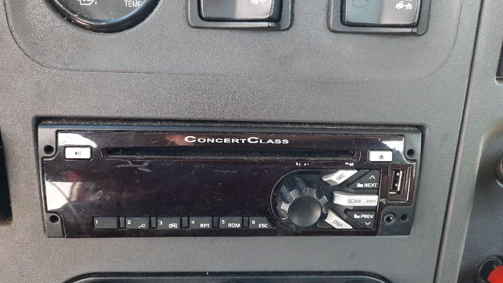 Replaces 2018 PETERBILT 579 RADIO AM/FM/CD ,  MD