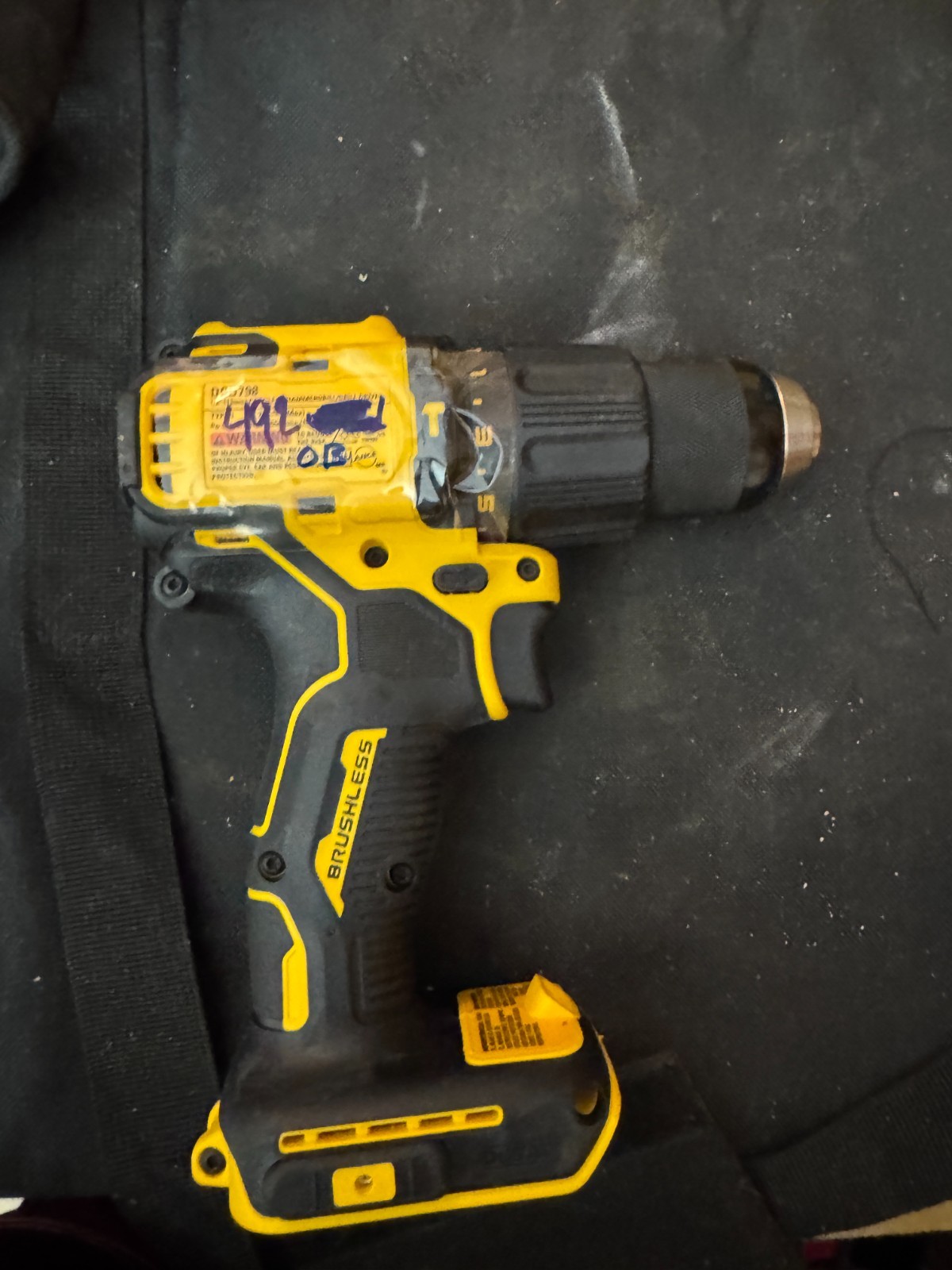 DEWALT 1/2-in 20-volt max Variable Speed Brushless Cordless Hammer Drill