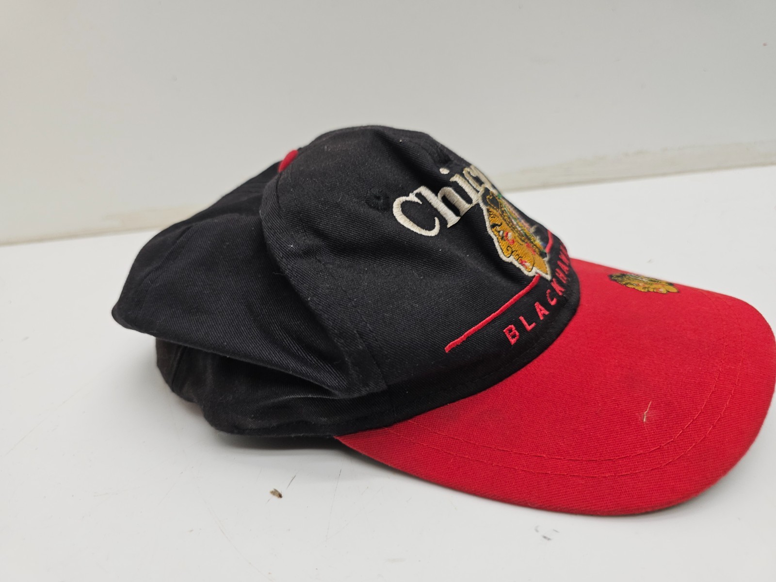 Twins Enterprise Chicago Blackhawks Hat Snapback Embroidered NHL Vintage Black