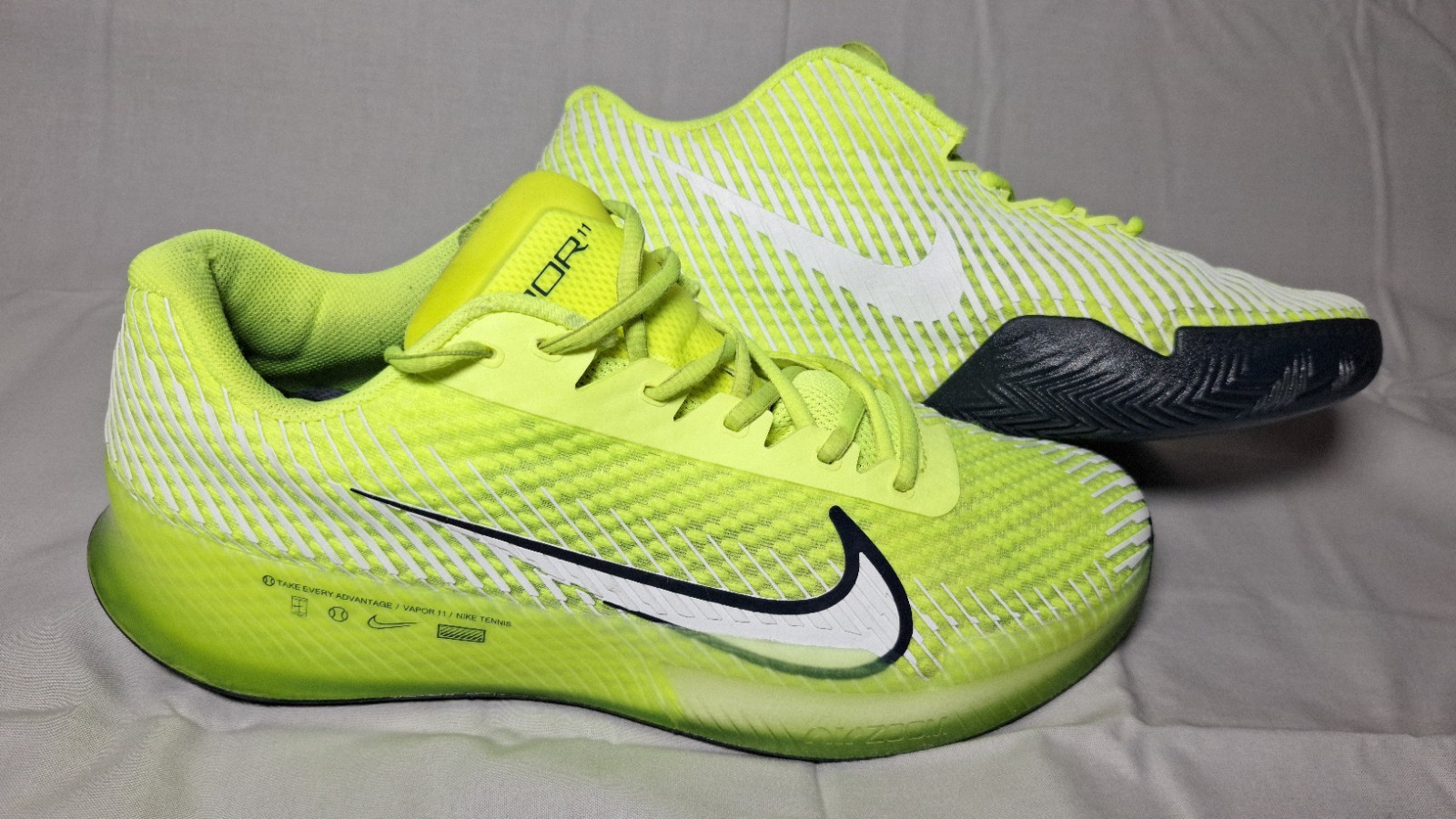 Size 11 - NikeCourt Air Zoom Vapor 11 HC Volt