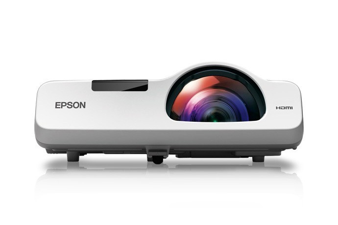 Epson PowerLite 530 XGA 3LCD Short Throw Projector 3200 Lumens HDMI LAN