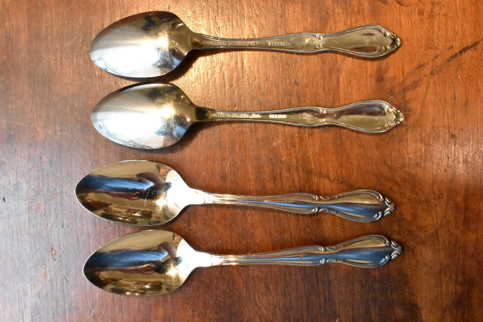 Lot 4 TEASPOONS Oneida Ltd Strathmore stainless Classic Flatware