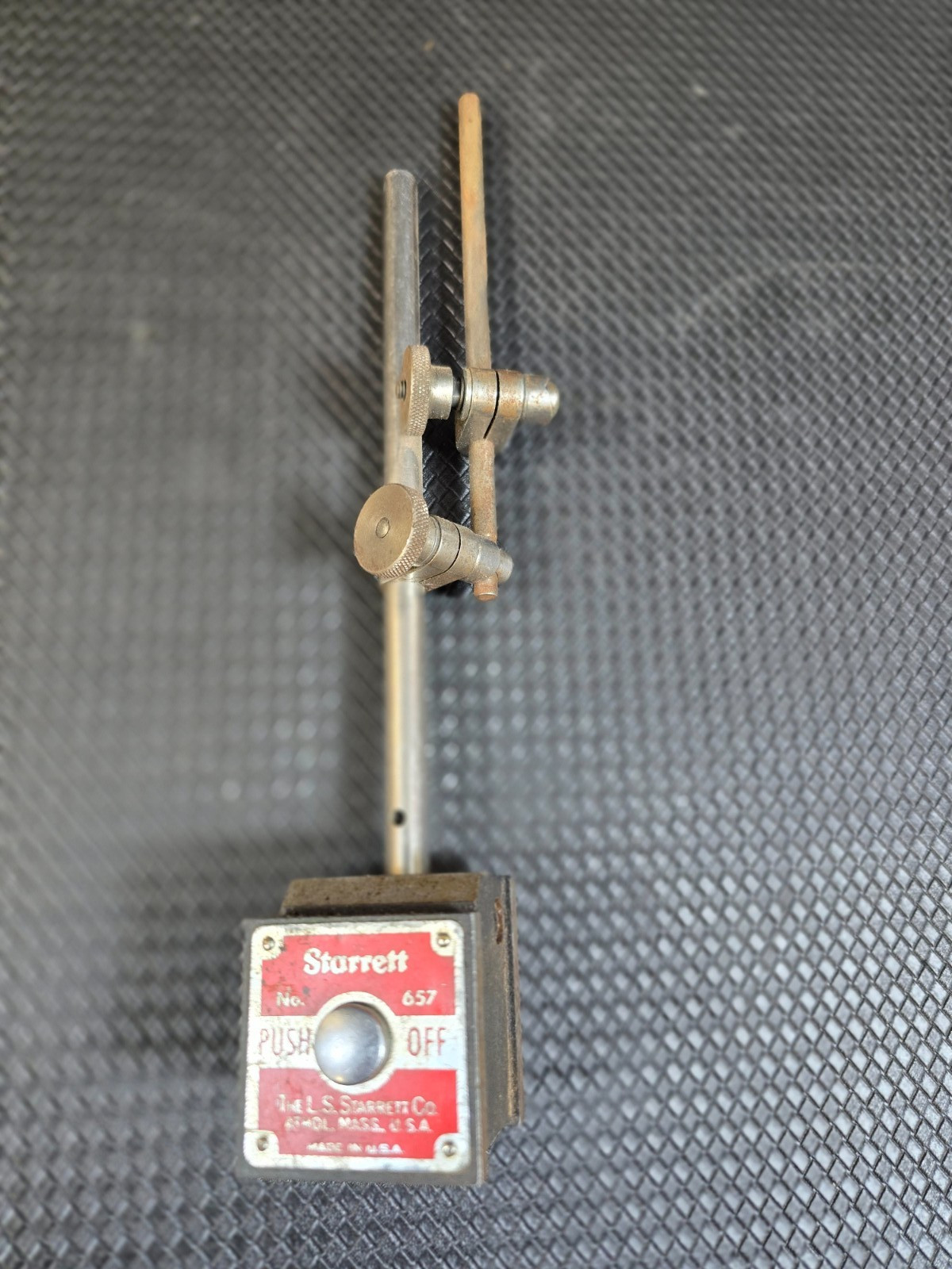 Starrett No.657 Magnetic Base Indicator Holder Made In USA 657aa