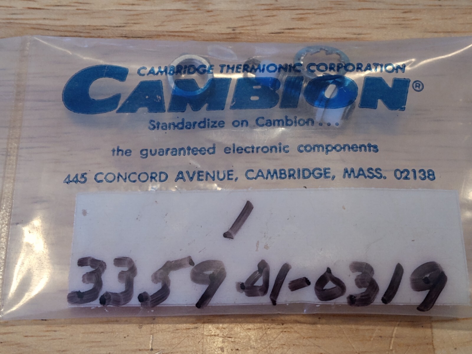 New Cambion #3359-01-0319 PTFE insulated thread mount socket .080 diameter pins
