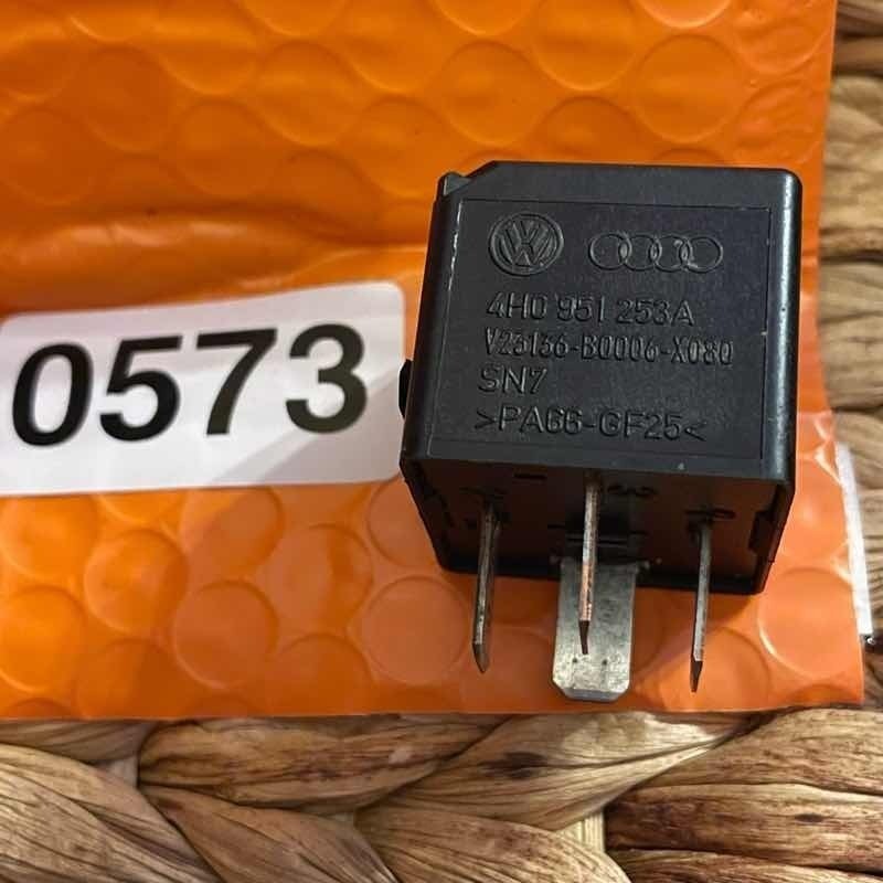 ✅Multifunction Relay 645 12V 4H0951253A For VW Audi Seat Skoda Porsche #️⃣0573
