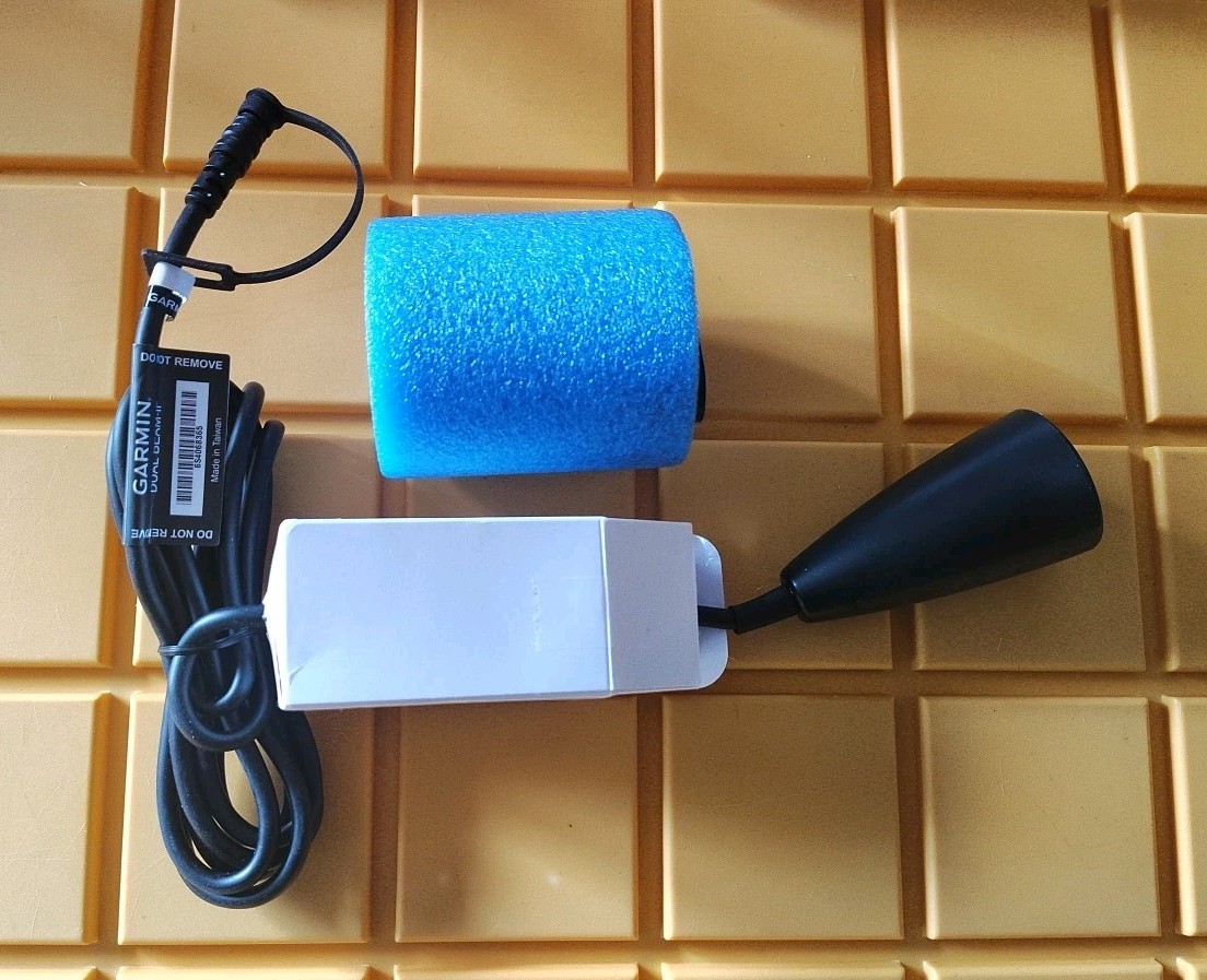 Garmin Dual Beam Ice Fishing Transducer 200kHz 45 and 15degree 010-13069-00