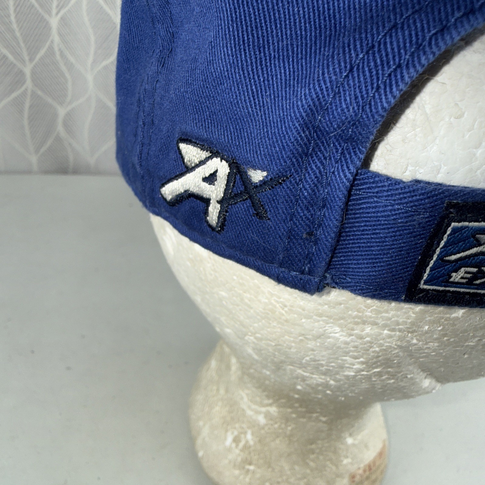 Ryder Cup 2012 MENDINAH Shield Patch Hat Cap Royal Blue w Gold RWB Hook Loop