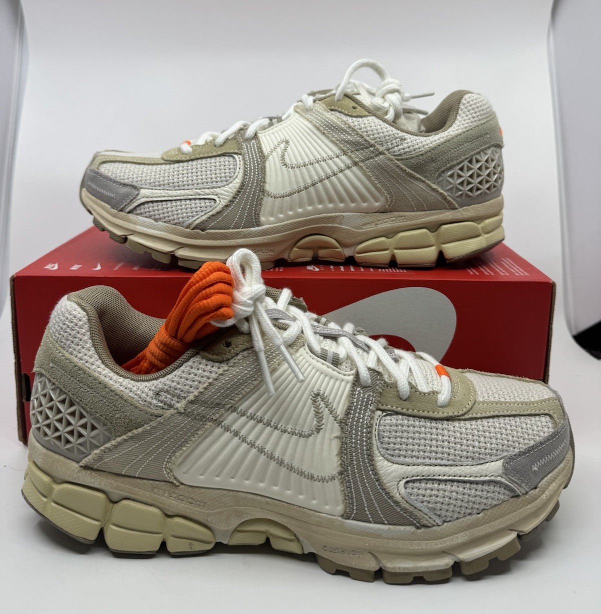 Men's 9.5 - Nike Zoom Vomero 5 Light Orewood Brown Pale Ivory IM6966-104