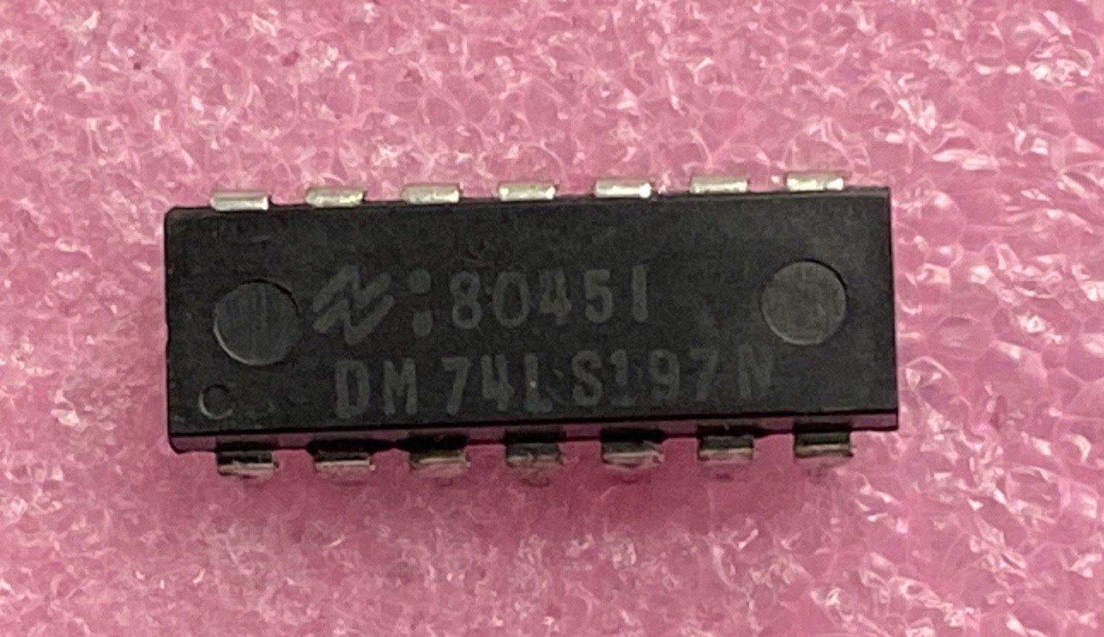 National DM74LS197N presettable binary counter Integrated Circuit