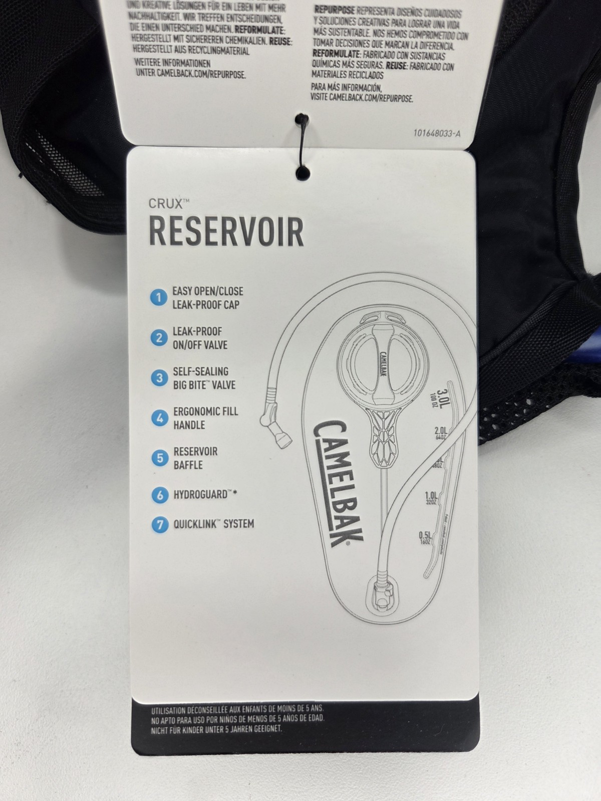 Camelbak 2L / 70 oz Rogue Light Hydration Backpack (Black)