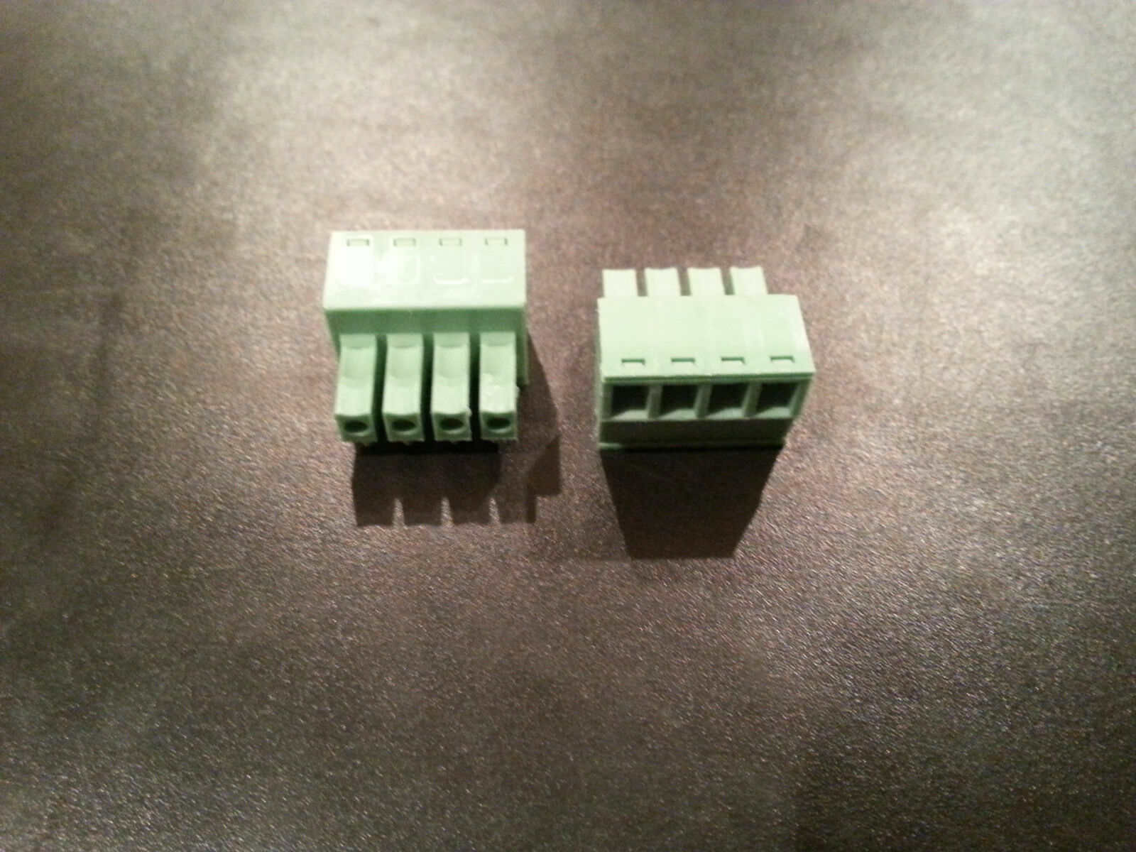 4-Pin Processor / High Level Input / Power DC / Remote Plug MiniDSP Mini DSP