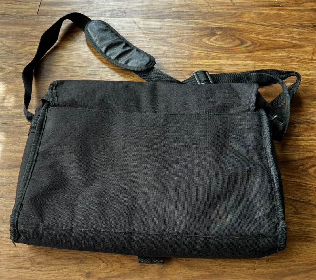 Laptop Bag SOLO Messenger bag Black