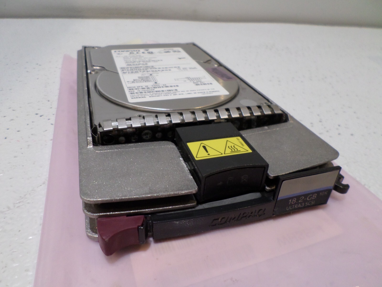 Compaq 18.2GB 10K U3 SCSI HDD BD01864552 232574-001 9U3001-030 F - SHIPS FAST!