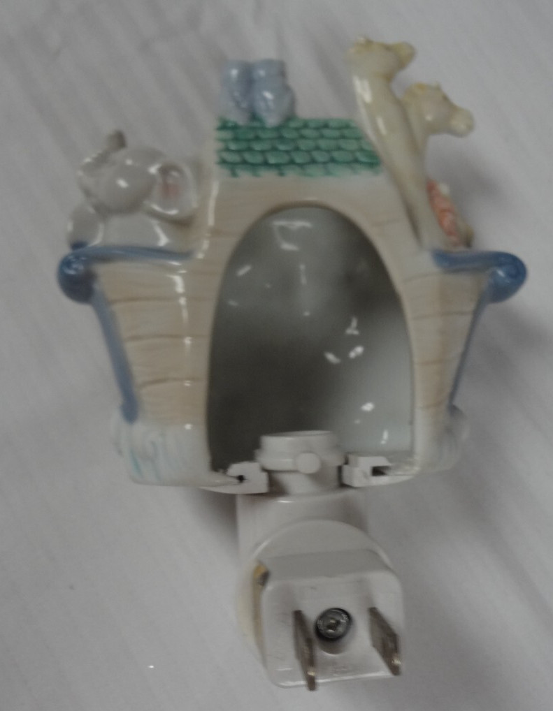 Noah’s Arc NIGHT LIGHT Nursery Decor - PLUG IN - WORKING NO BULB