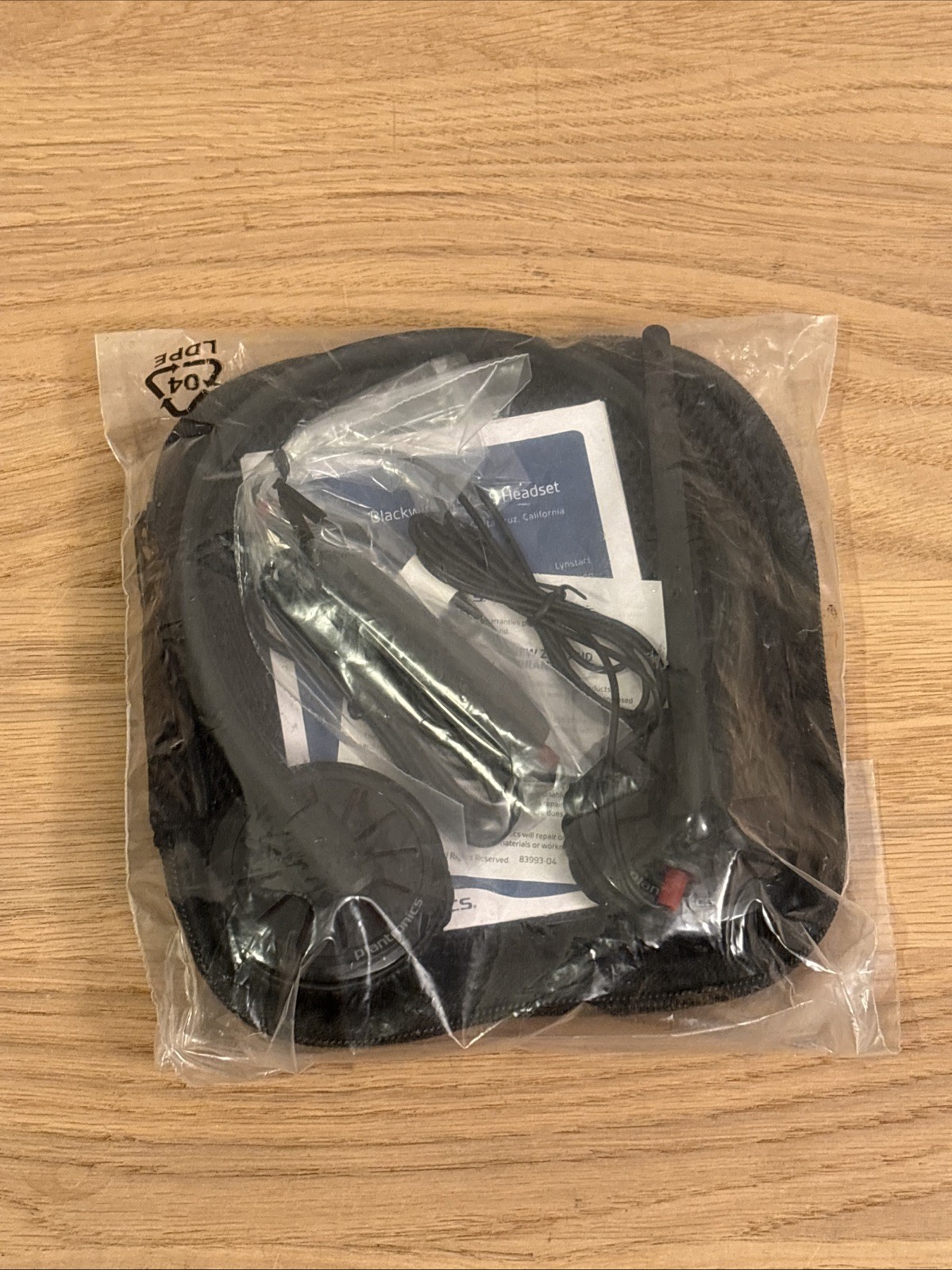 New Plantronics BLACKWIRE 325.1-M Black Headband Stereo Headset 204446-101