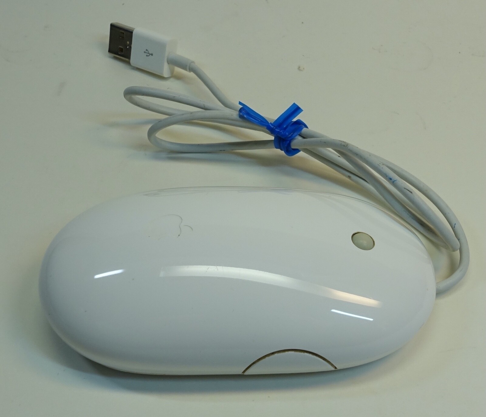 Genuine Apple Mighty Mouse Wired USB White Optical, A1152 - Great Condition