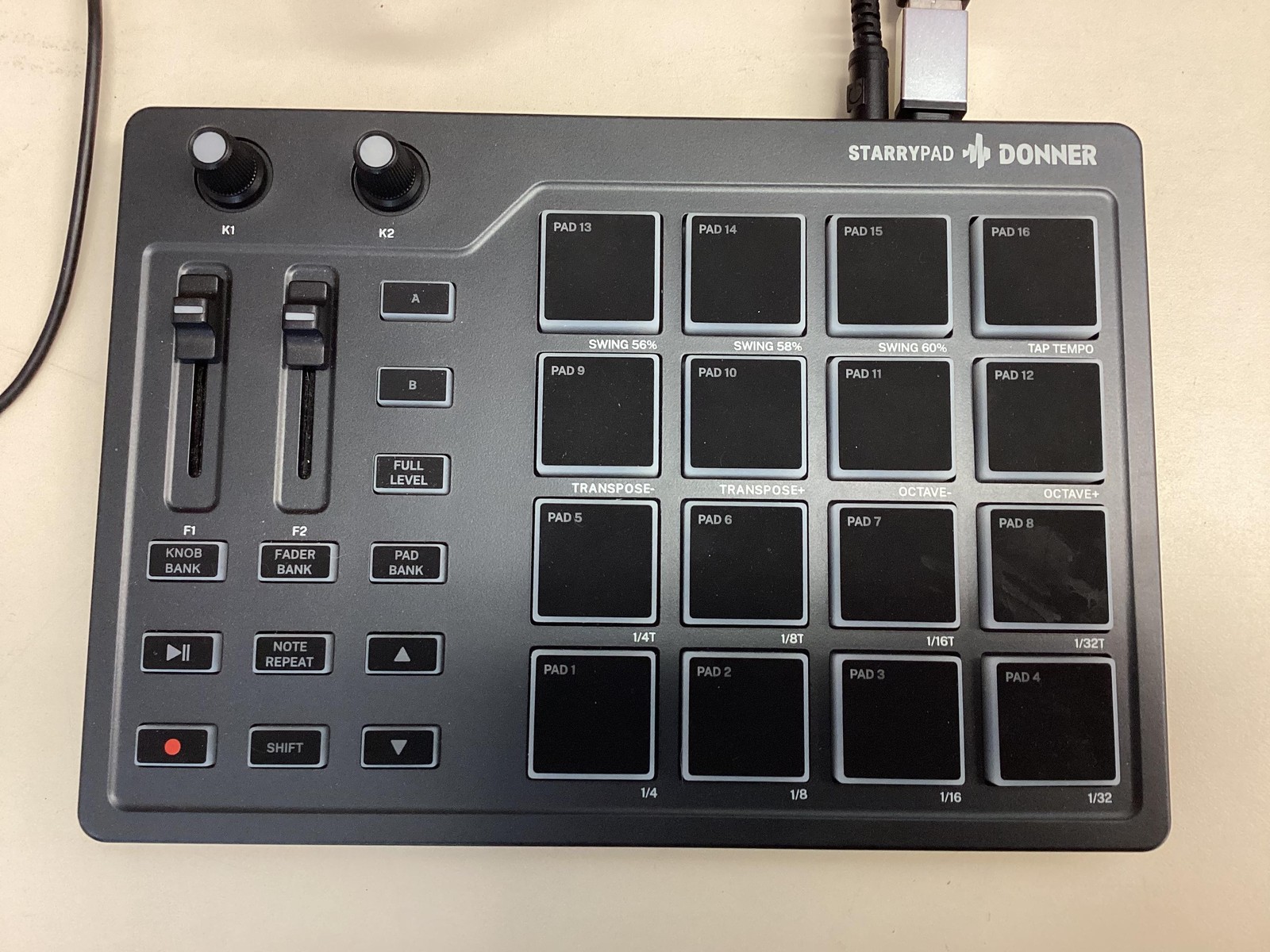 Donner STARRYPAD USB MIDI Pad Controller 16-Pad Type-C Gray Black Cables Unit