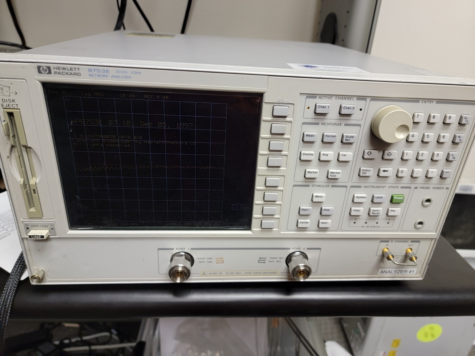 HP 8753E 30KHz - 3GHz Network Analyzer Opt 010