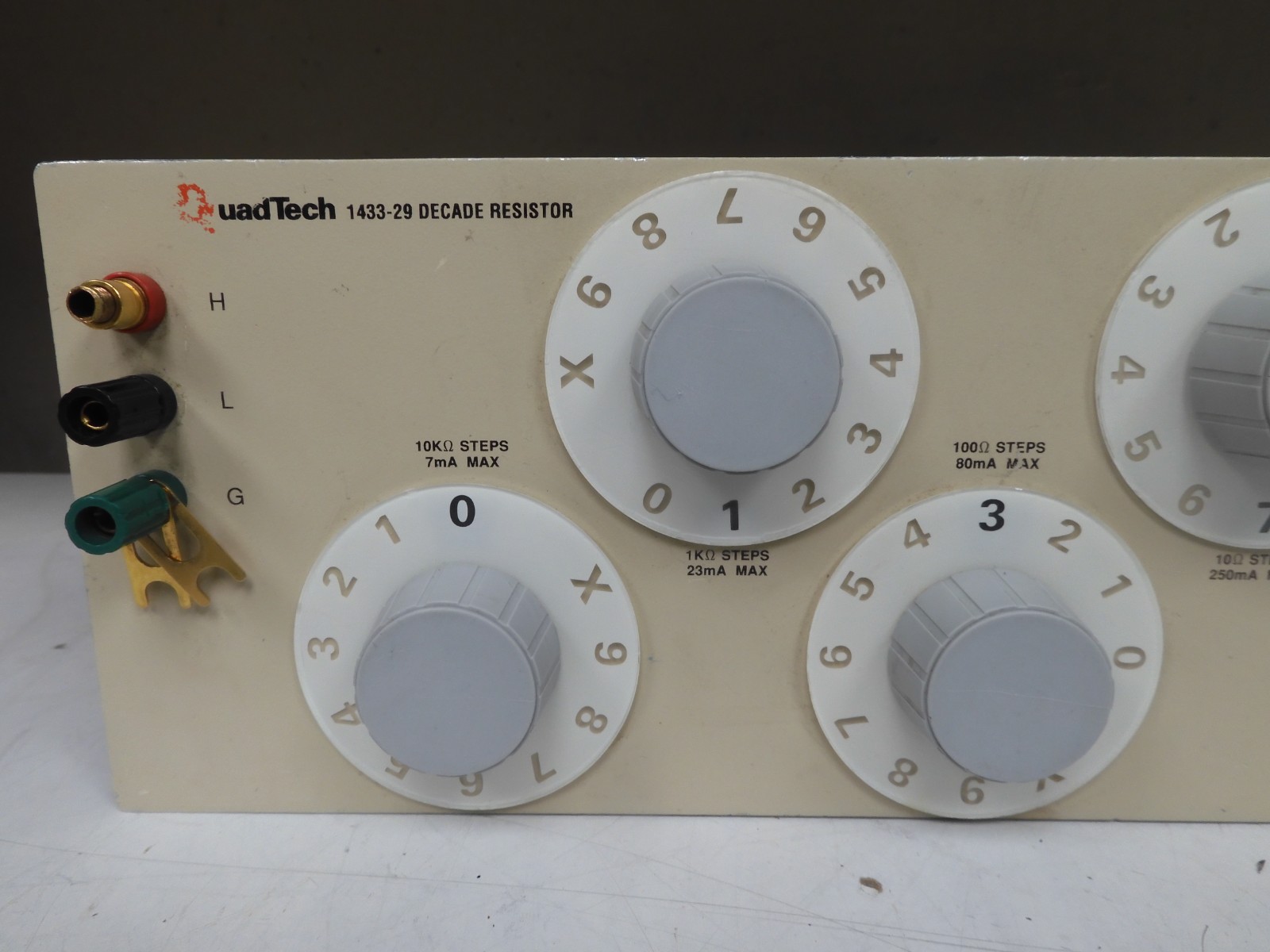 QuadTech/IET Labs - model 1433-29 - Decade Resistor Box - QF69