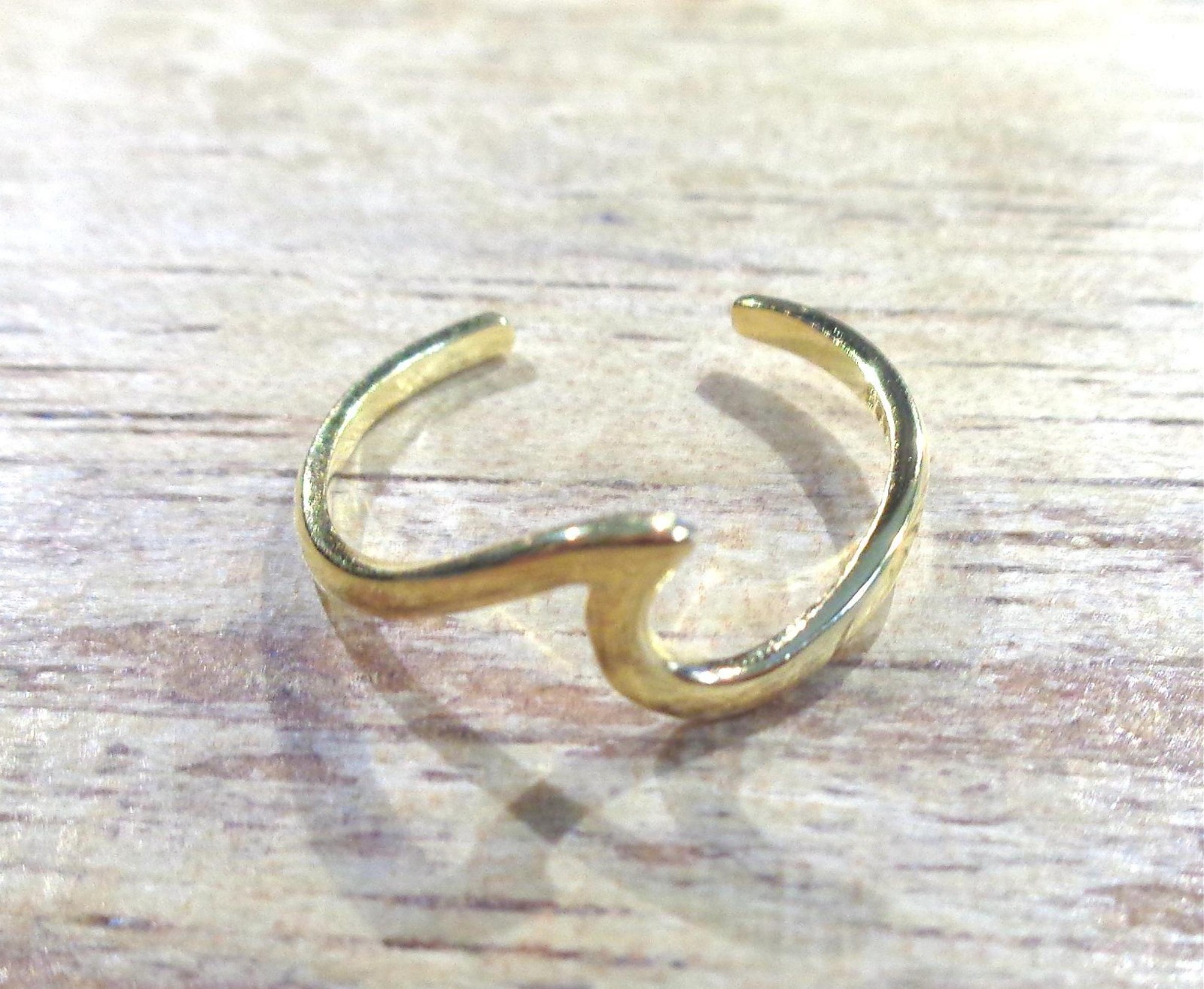 14K YELLOW GOLD-PLATED 925 STERLING SILVER SMOOTH HAWAIIAN OCEAN WAVE TOE RING