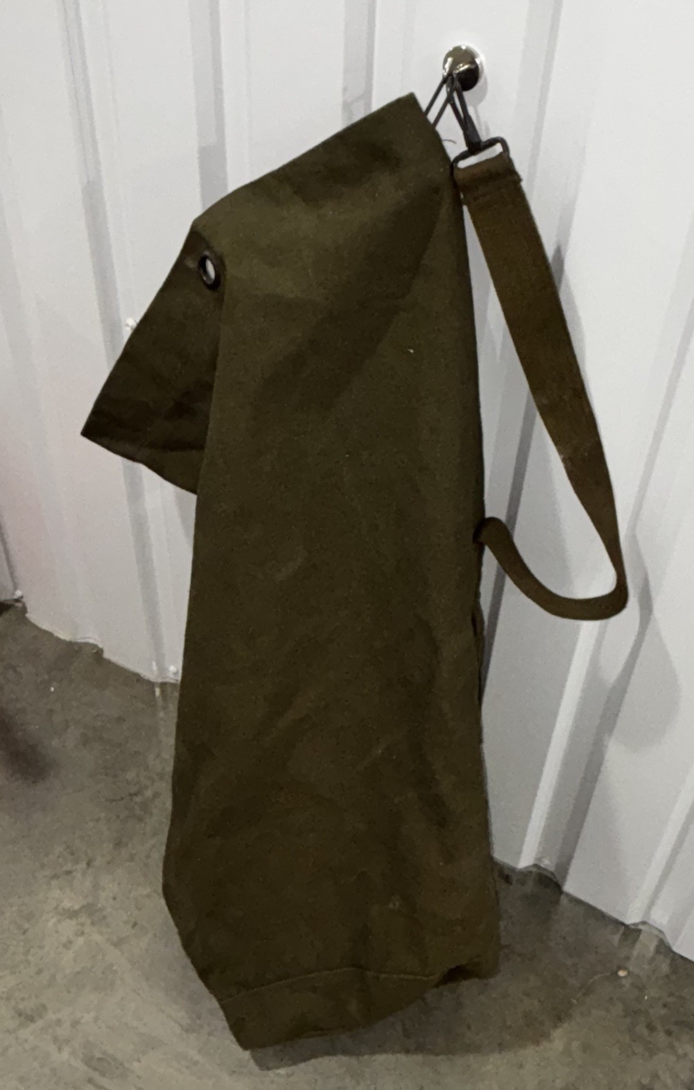 Vintage War Era US Army OD Green Military Heavy Canvas Duffle Bag With Strap