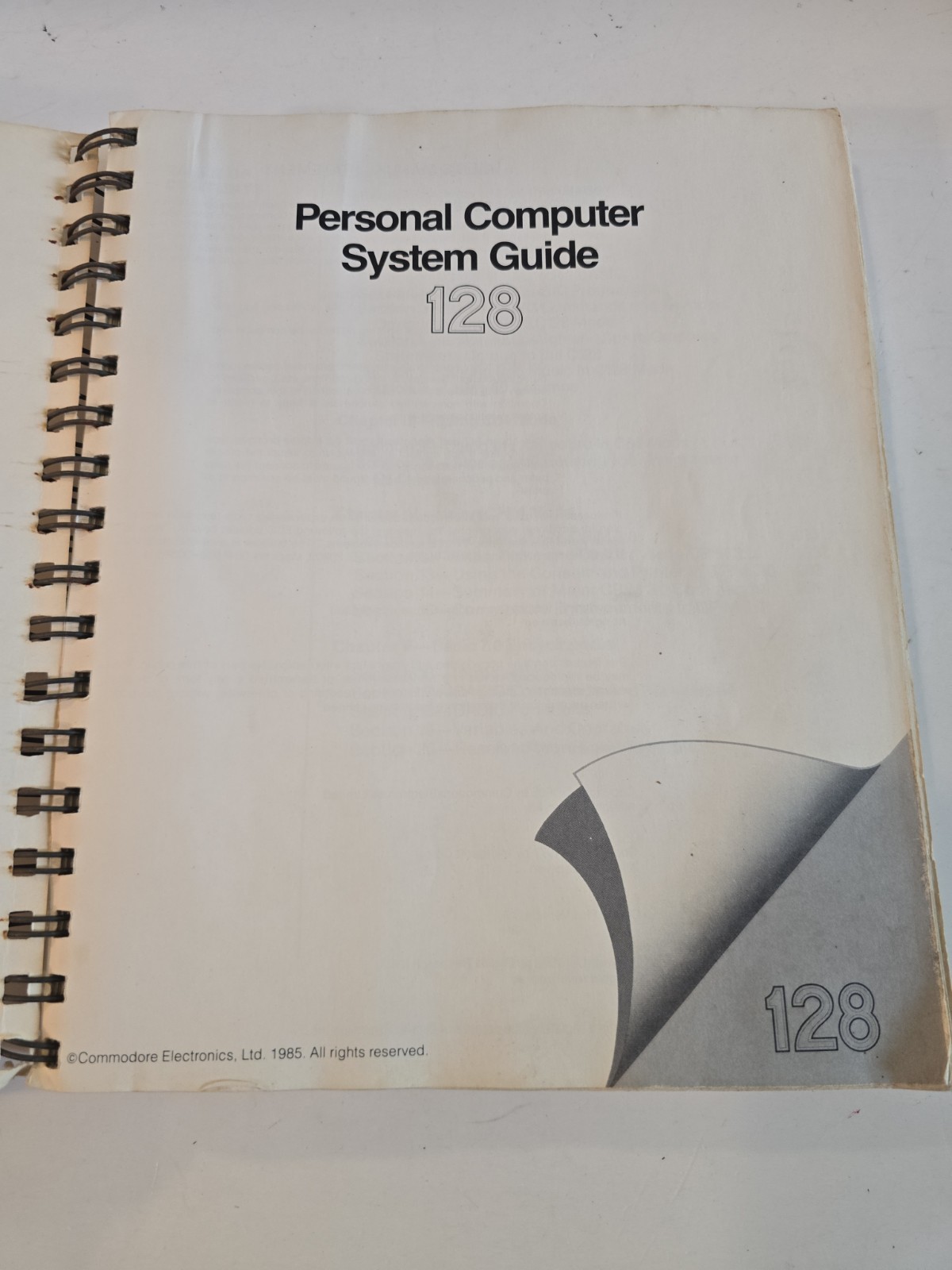 Commodore 128 Personal Computer System Guide 1985 Manual CBM Good Condition
