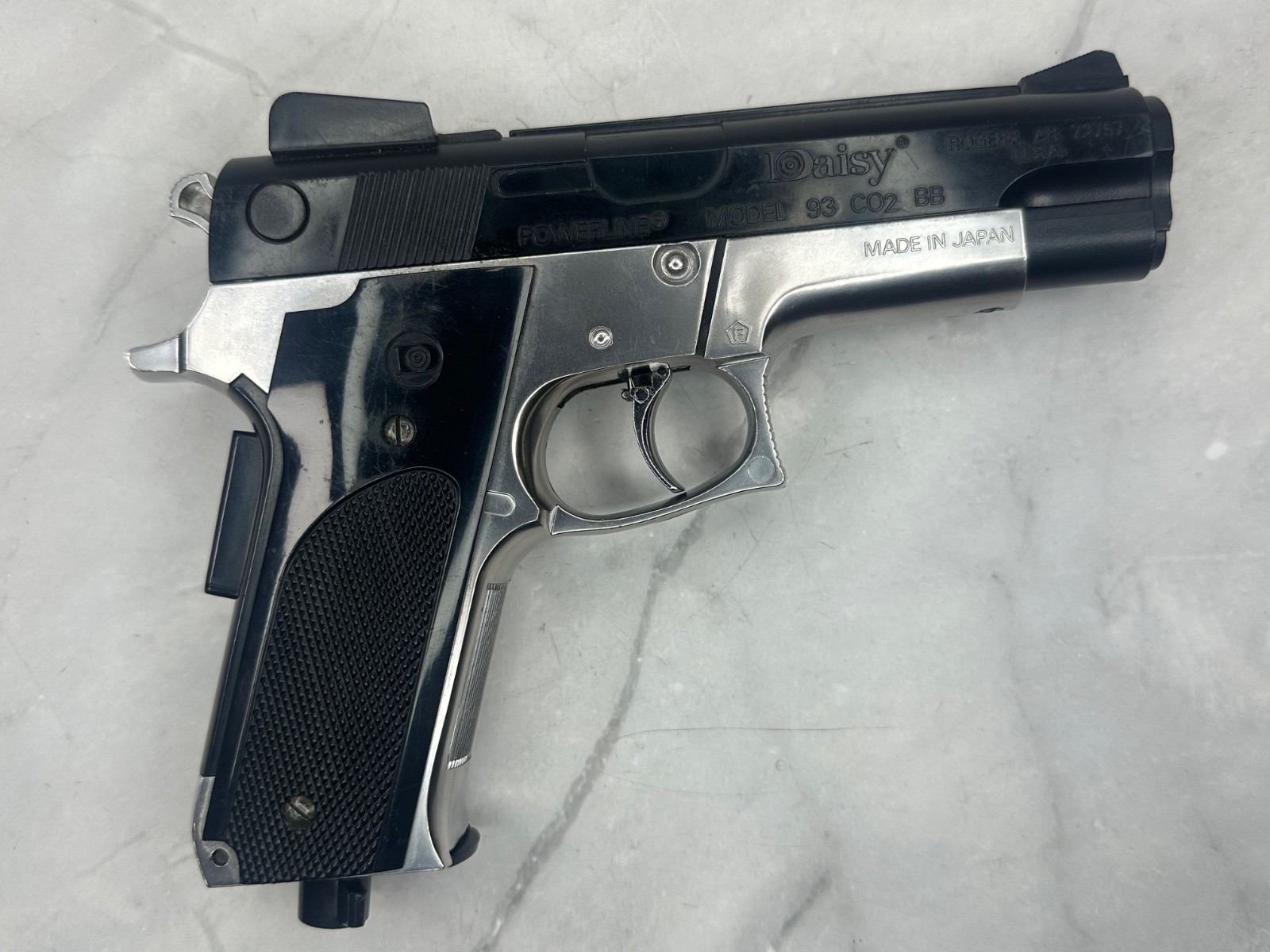 Vintage Daisy Powerline Model 93 CO2 BB Pistol Air Gun Japan  Smith & Wesson 59