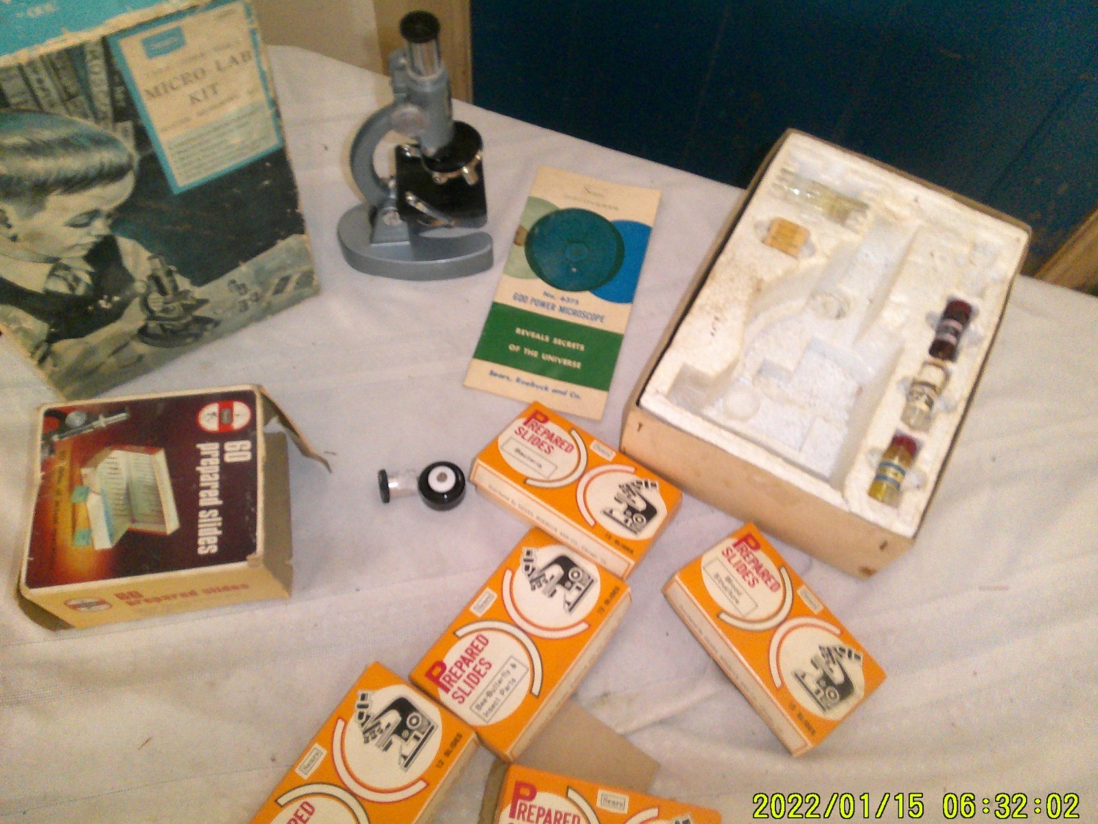 VINTAGE SEAR MICRO-MLAB KIT WITH 5 BOXES PREPARED SLIDES