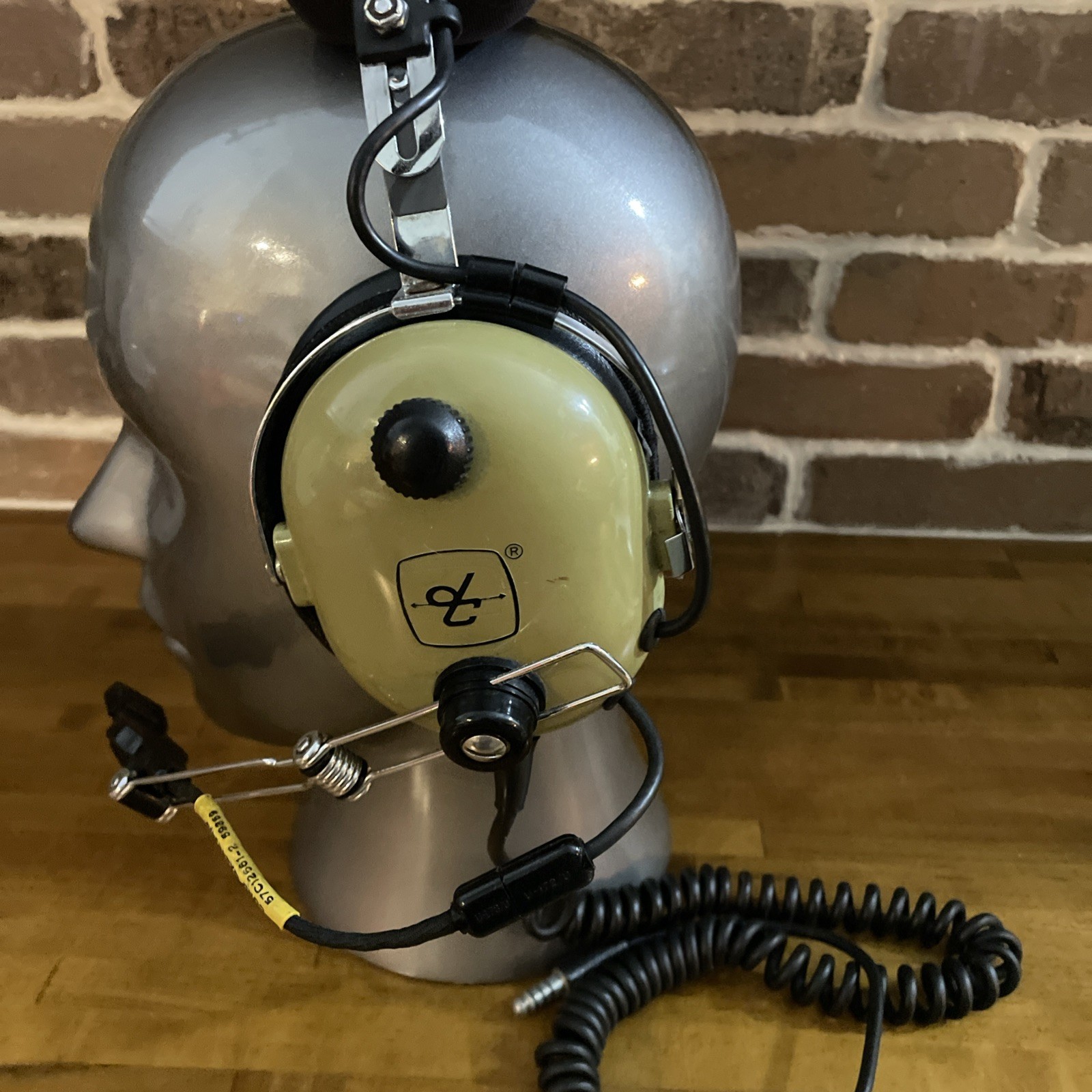 David Clark Brand Model H10-76 Pilot Headset Headphones w/Microphone untested