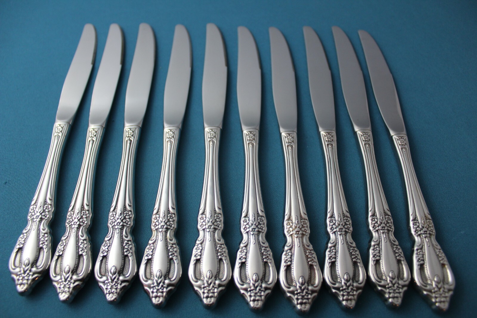 Oneida RAPHAEL Dinner Knives Hollow (Set of 10) Stainless LIGHT USE 9"