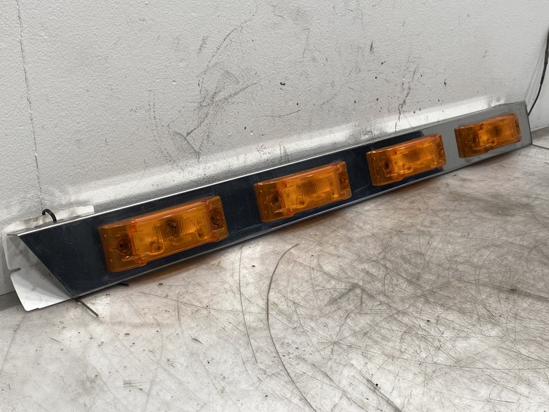2000 Peterbilt 379 Cab Exterior Trim Panel (785-11090)
