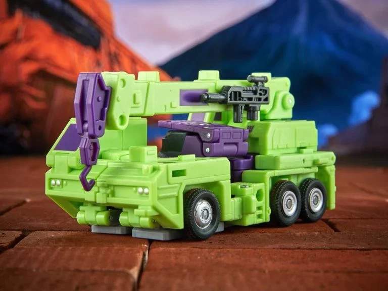 Studio Series Commander Constructicons Long Haul & Hook Action Figure 2-Pack