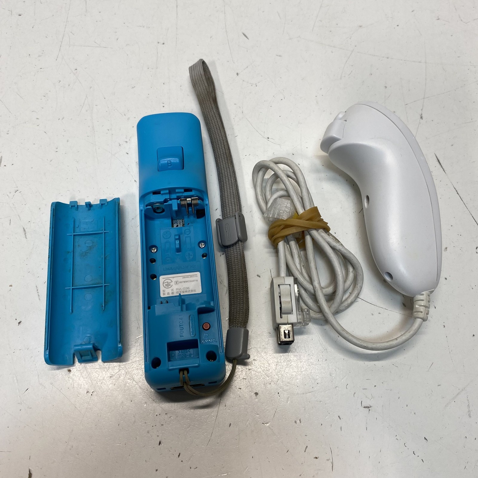 Nintendo Wii Accessory Lot Blue Wii Remote Plus Classic Controller Wheel Tested