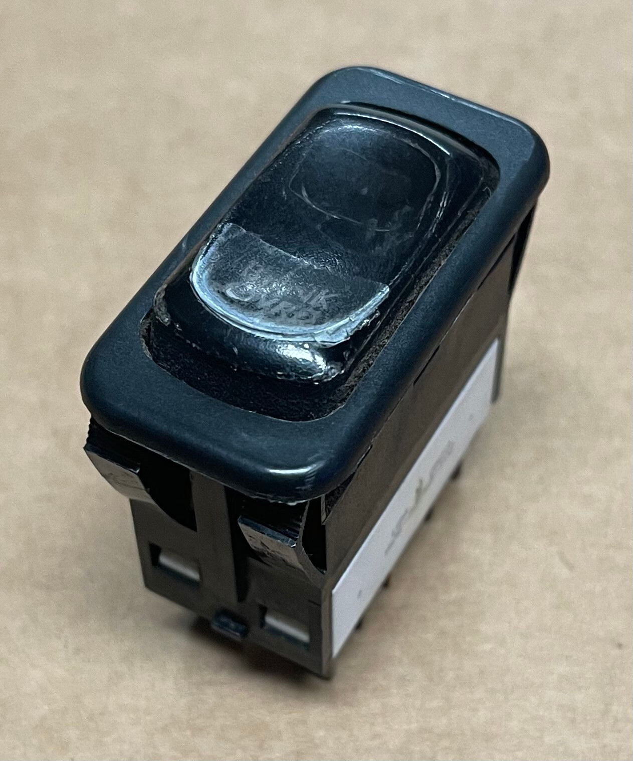 FREIGHTLINER Bunk OVRD [Overide] Rocker Switch A06-30769-102
