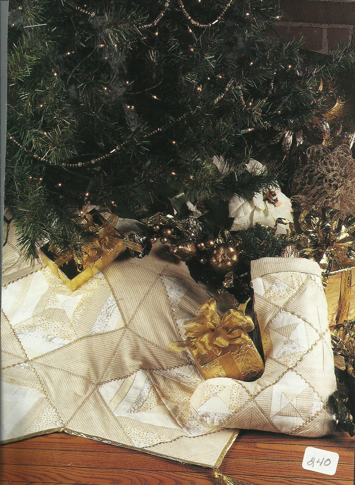 E0600   GOLDEN ELEGANCE TREE SKIRT & STOCKING  QUILT PATTERN/INSTRUCTIONS