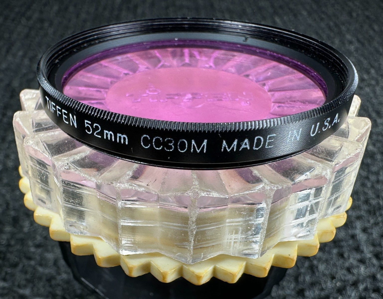 ☆ TIFFEN 52mm CC30M Screw-On Filter ☆ With Case ☆376