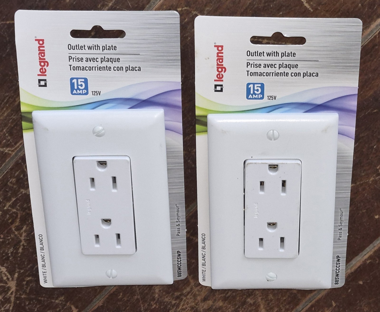 Lot of 2 Legrand 15 Amp *White* Outlet with Plate #885WCCC5WP