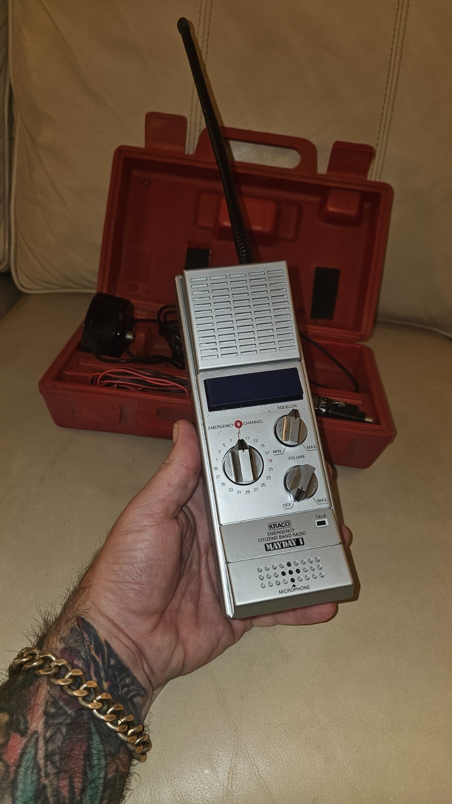 Vintage Kraco Mayday 1 Emergency 2-way 40 channel CB Radio Tested