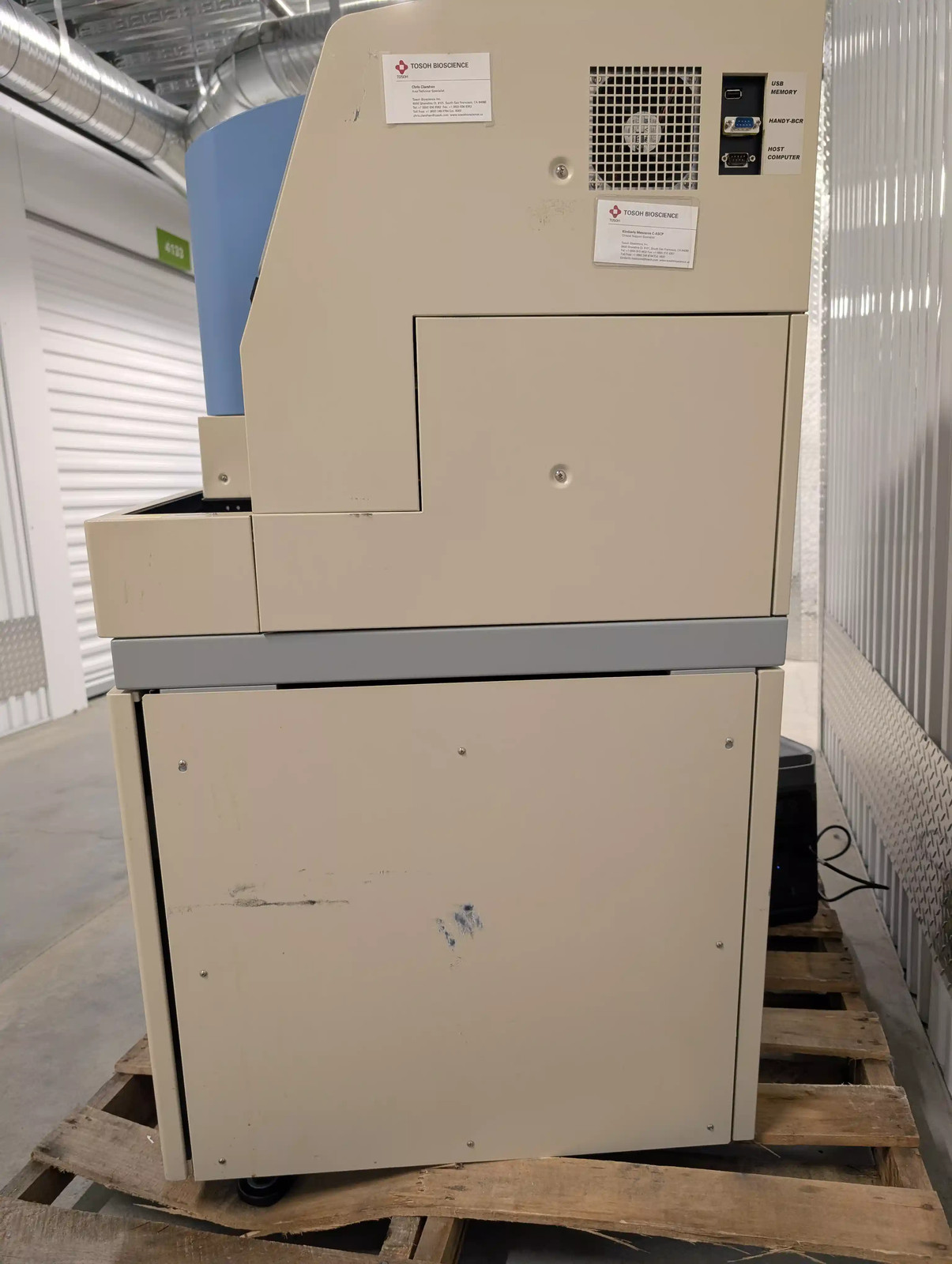 Tosoh AIA-900 Automated Enzyme Immunoassay Analyzer System