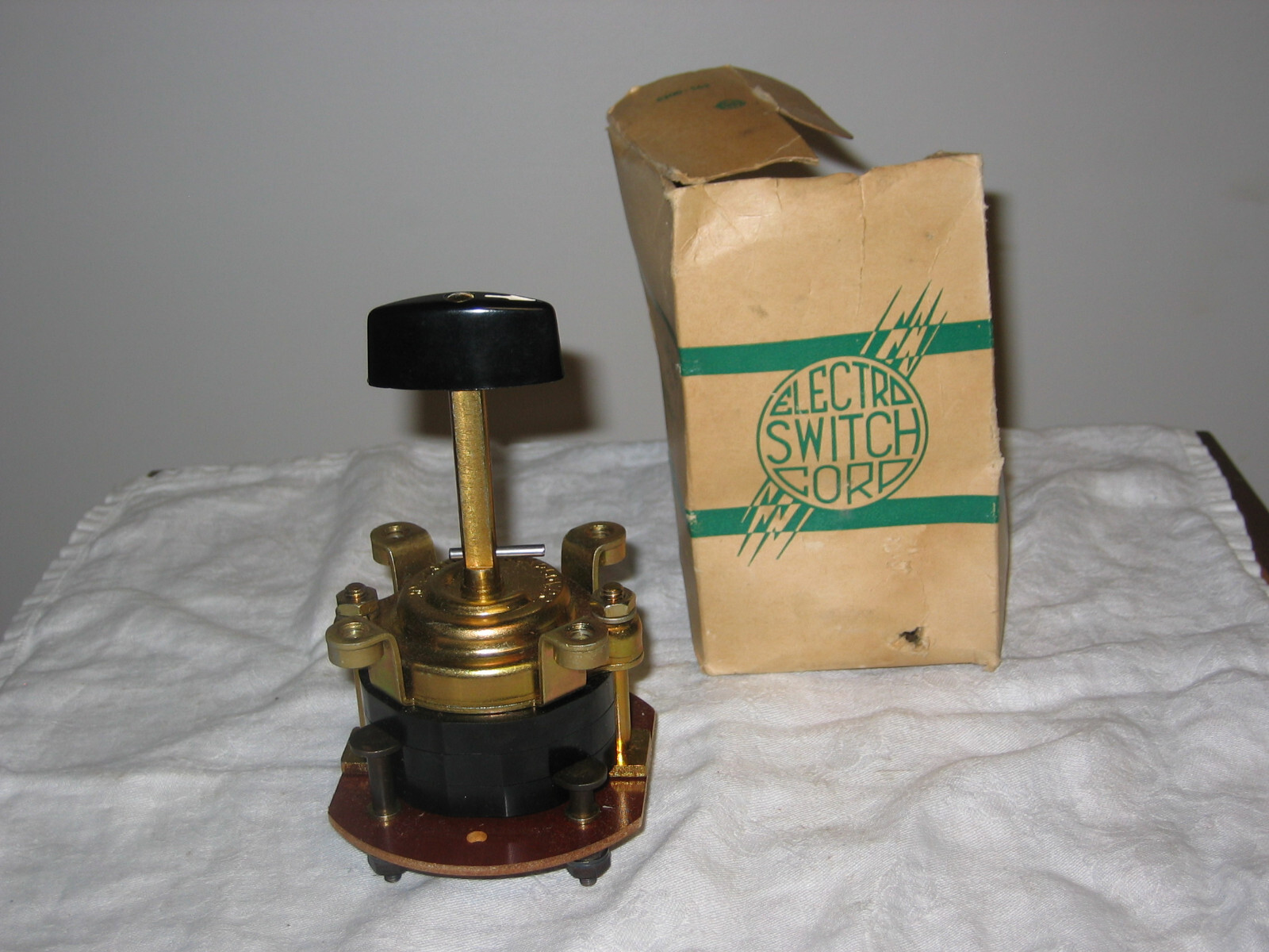 ElectroSwitch Rotary Switch Cat # PCKS 5716 L7  30A 460 VAC 30A 250VDC Loc G1