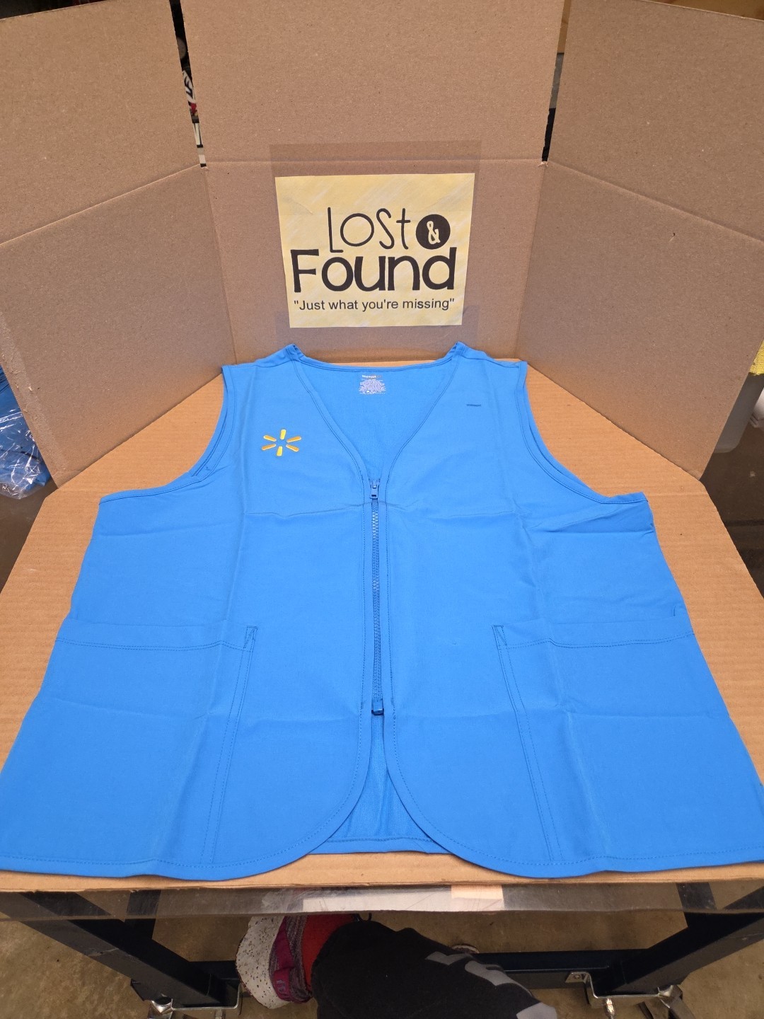 Walmart Employee Vest Blue Zip-Up With Embroidered Spark Logo & Pockets Men's M
