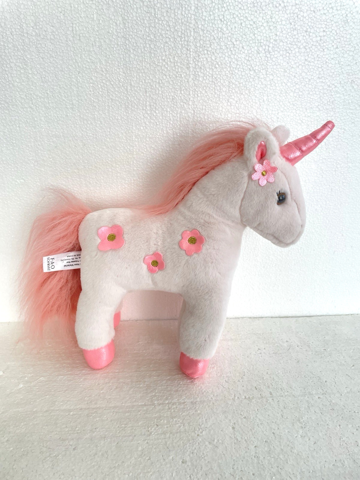 FAO Schwarz Unicorn Plush Pink with Flowers 2022 stuffed animal