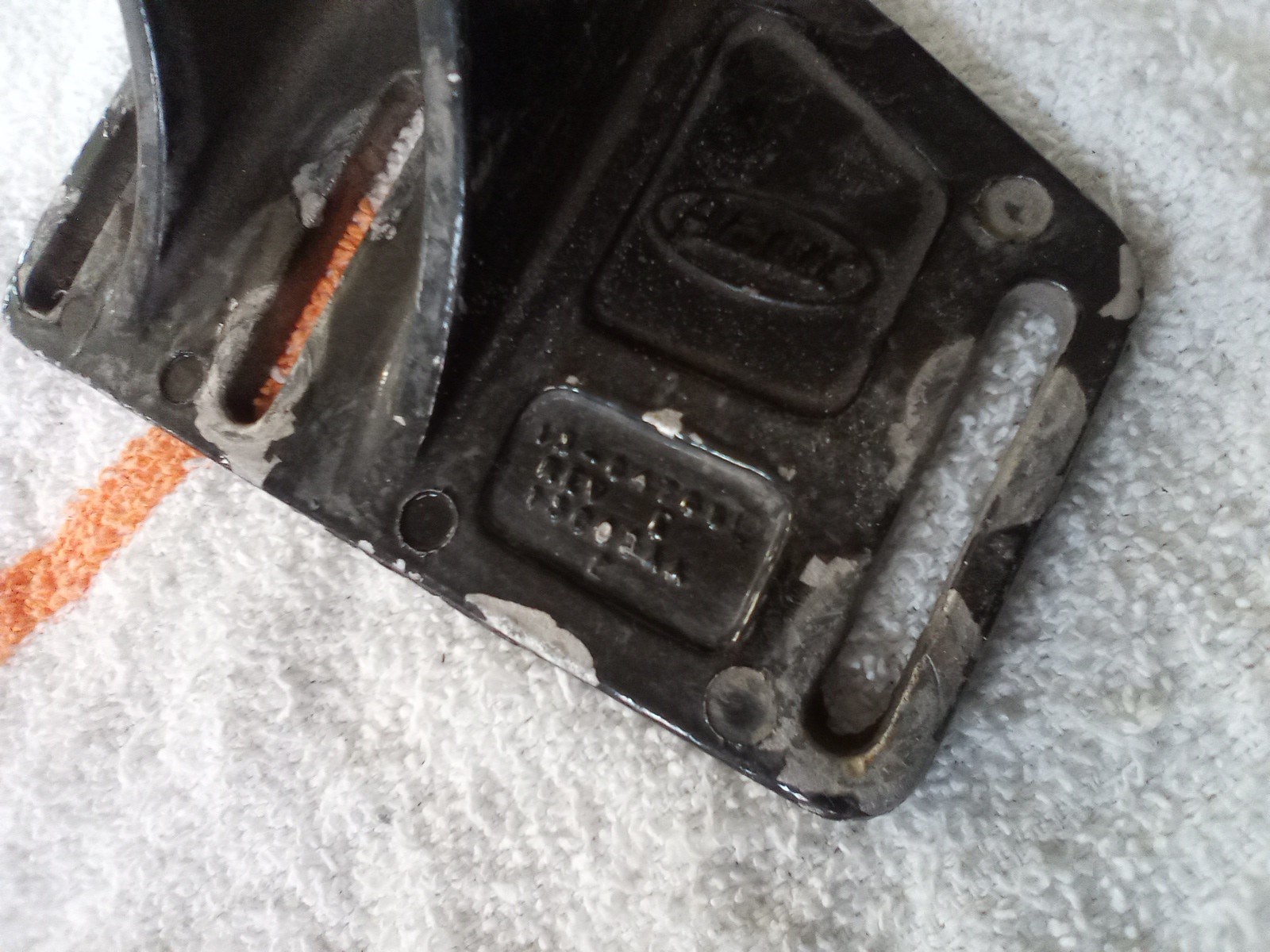 Peterbilt 386 Left/Driver Hood Rest P/N 13-04709L