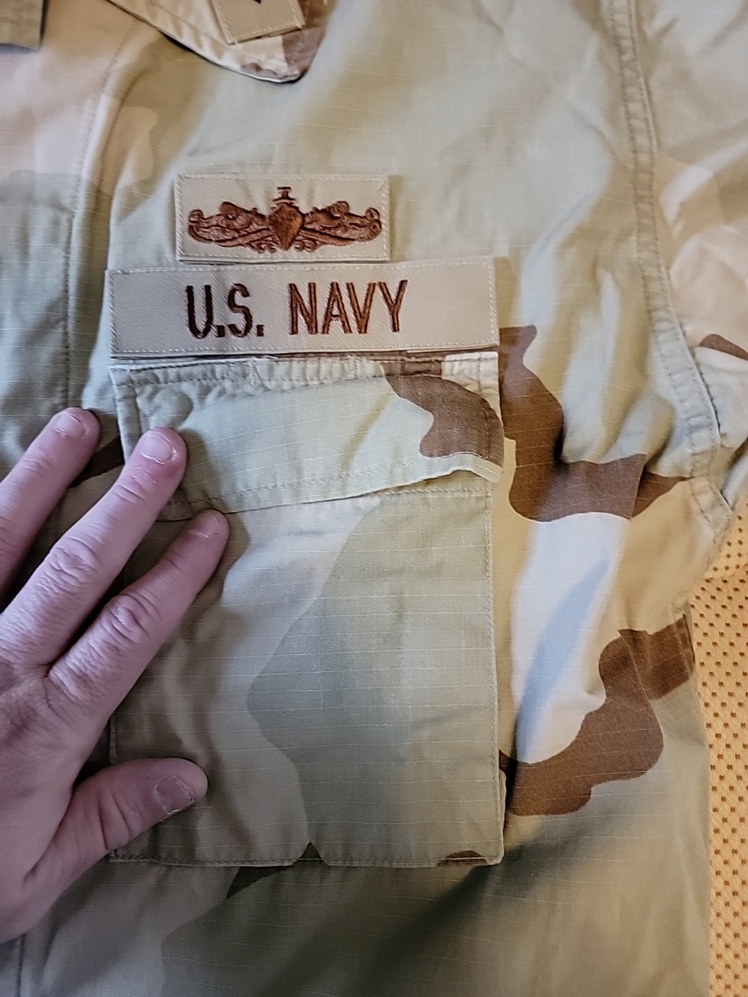 US Army Navy Desert Camo Button Down JACKET Coat Men’s Medium Military Issue
